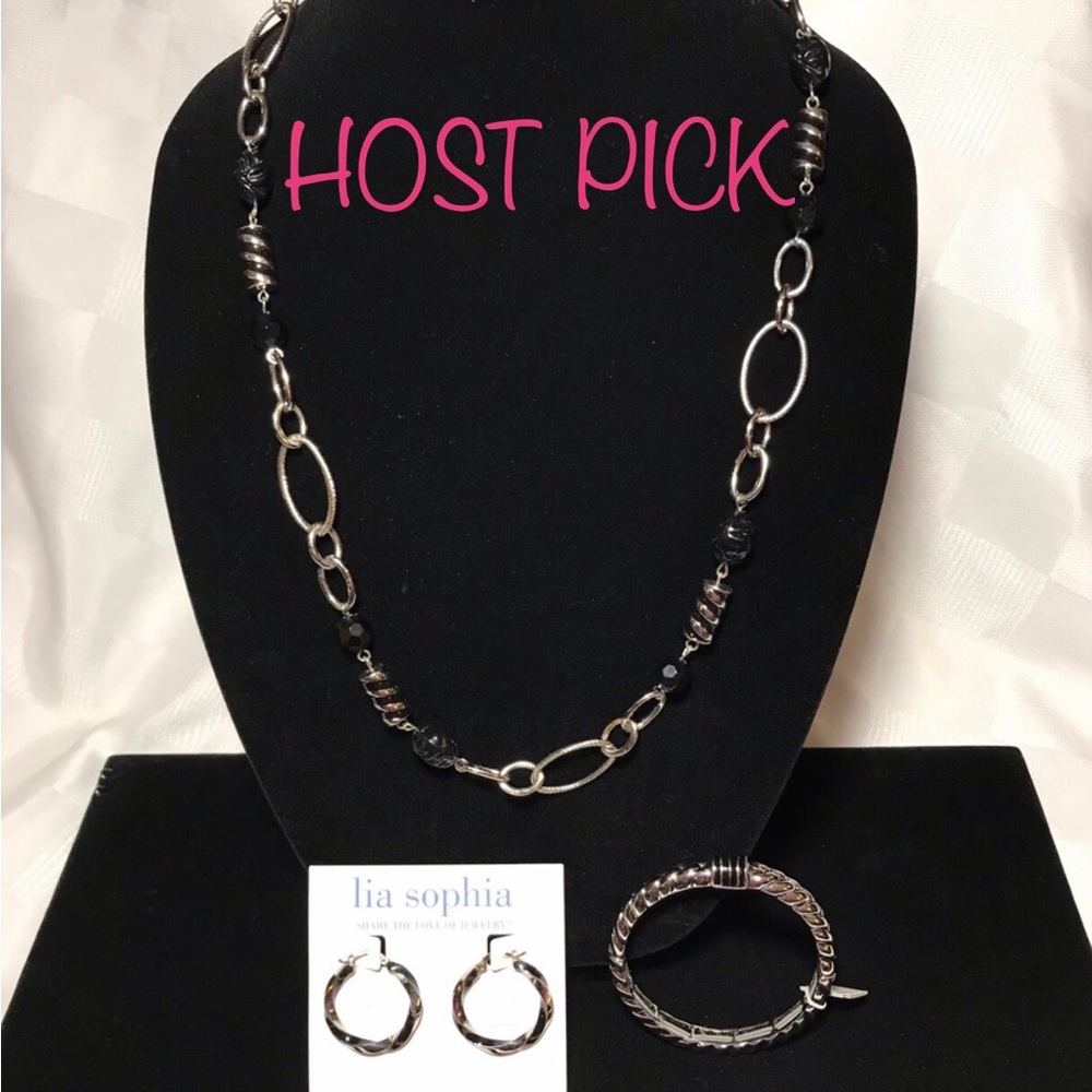NWT Lia Sophia Set